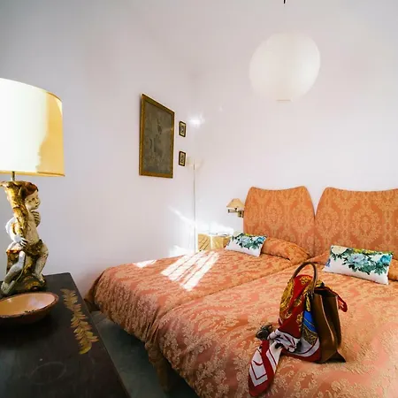 Apartment Eva Recommends Alberto Lista Atico *